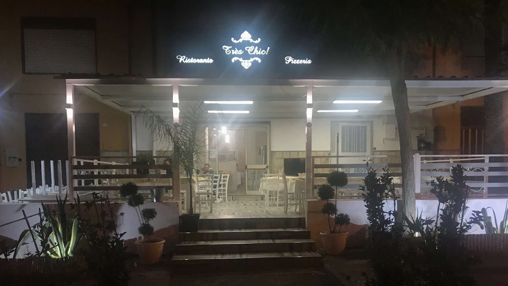 Très Chic Ristorante Pizzeria · Foto 1