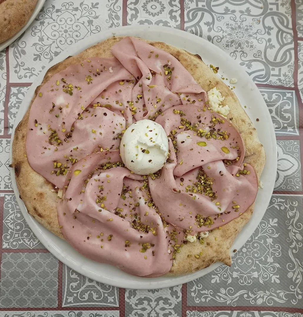 Très Chic Ristorante Pizzeria · Foto 4